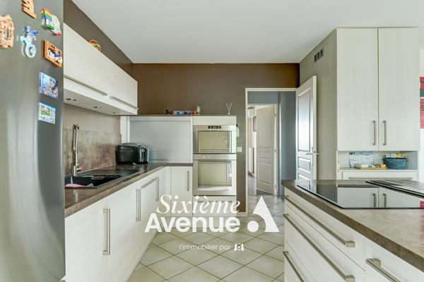 Appartement 4 pièces 103.9 m2