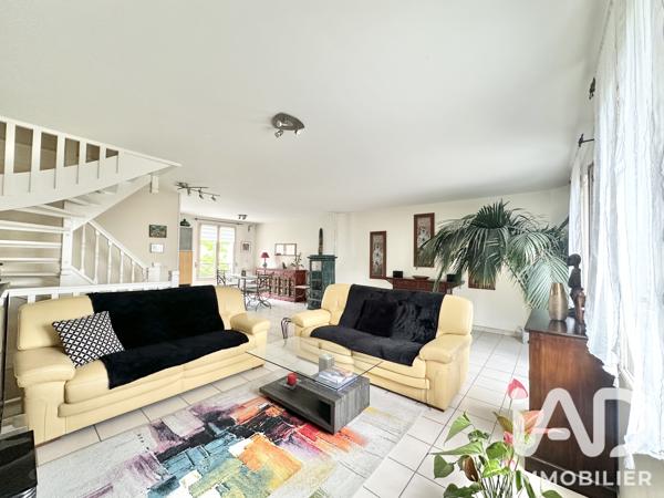 Maison à vendre 6 pièces 123,4 m² Sainte-Geneviève-des-Bois