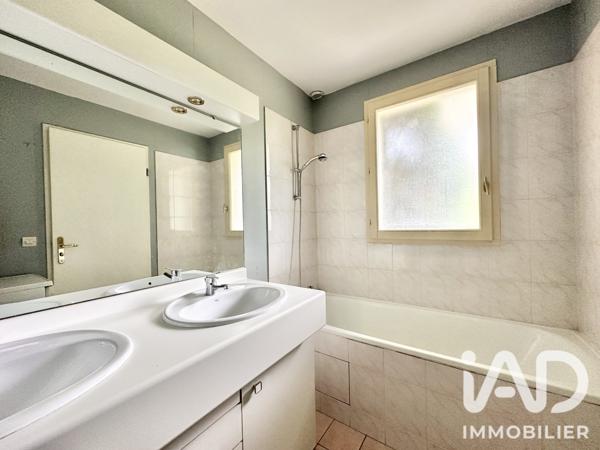 Maison à vendre 6 pièces 123,4 m² Sainte-Geneviève-des-Bois