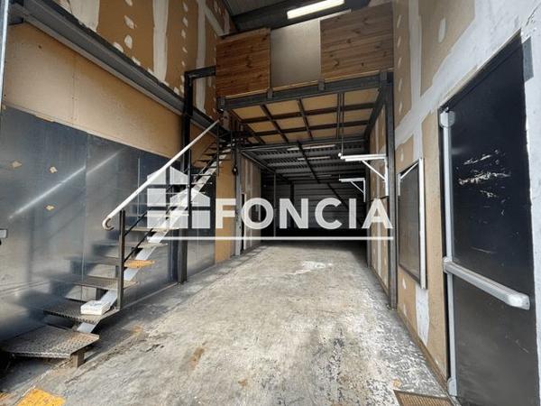 Location Local commercial 1 pièce 160 m² - 8 RUE JEAN MONNET Saint Jean 31240