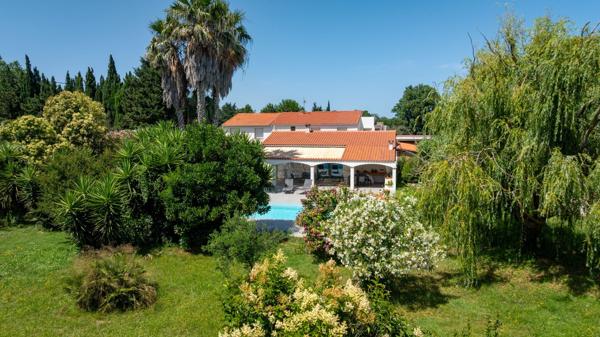 Vente Maison de luxe Perpignan 6 Pièces 204 m²