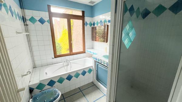 GRANDE MAISON FAMILIALE • LILLE JARDIN DES PLANTES • 200 m² • JARDIN 425 m²