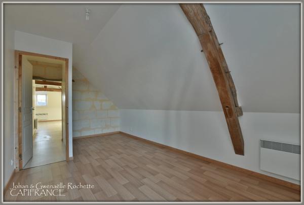 Dpt Maine et Loire (49), à louer JARZE appartement T2