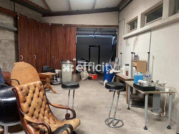 Local Commercial
        
        - 465 m² 401 740 € *