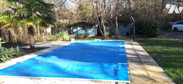 VIC-FEZENSAC, Moulin avec terrain et piscine.