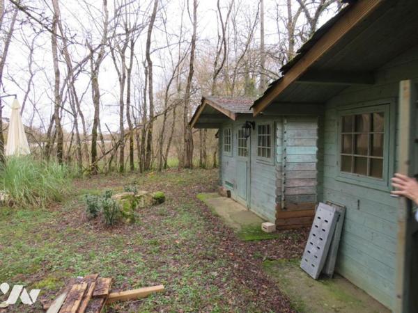VIC-FEZENSAC, Moulin avec terrain et piscine.