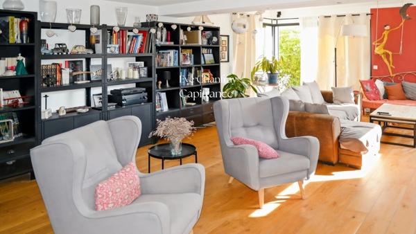 Maison de caractère 215M2 T9 Garage + Piscine