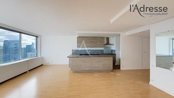 PUTEAUX/ LA DEFENSE - DERNIER ETAGE : appartement 4 pièces de 94m² avec cave et double parking