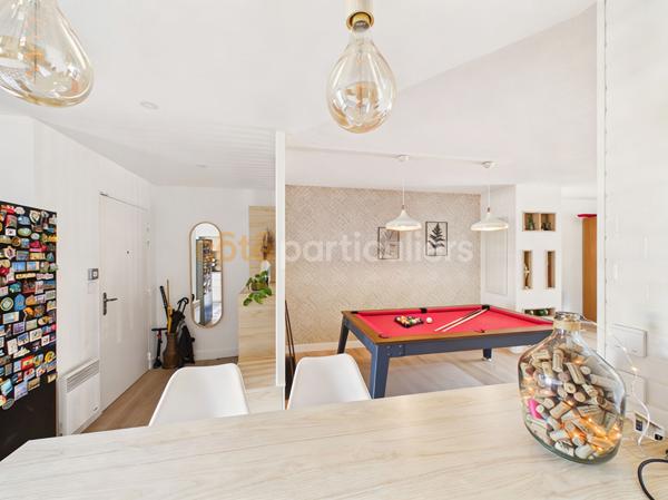 Vente
                Appartement102,52 m² - 4 Pièces -
                    BORDEAUX (33300)