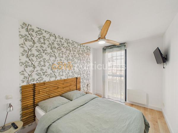 Vente
                Appartement102,52 m² - 4 Pièces -
                    BORDEAUX (33300)