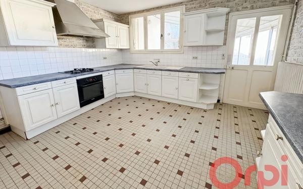 Maison à vendre    4 pièces •  Saint-Amand-Montrond