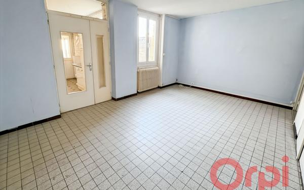 Maison à vendre    4 pièces •  Saint-Amand-Montrond