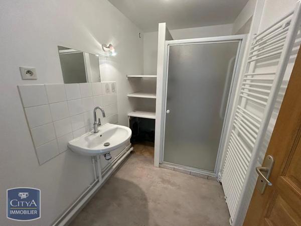 Appartement à louer 3 pièces 69.94m² Condé-lès-Herpy (08360)