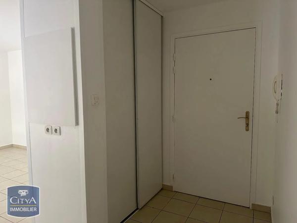 Appartement à louer 3 pièces 60.36m² Trappes (78190)
