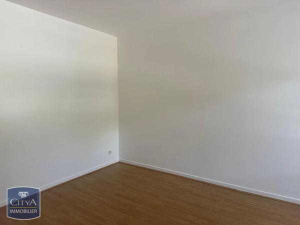Appartement à louer 3 pièces 60.36m² Trappes (78190)