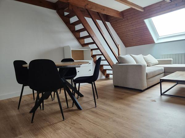 A LOUER appartement duplex T3 meublé Lannilis