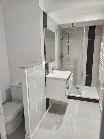 A LOUER appartement duplex T3 meublé Lannilis