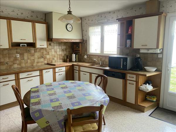 Maison à vendre |  Boutiers-Saint-Trojan |  7 pièces | 163 m²