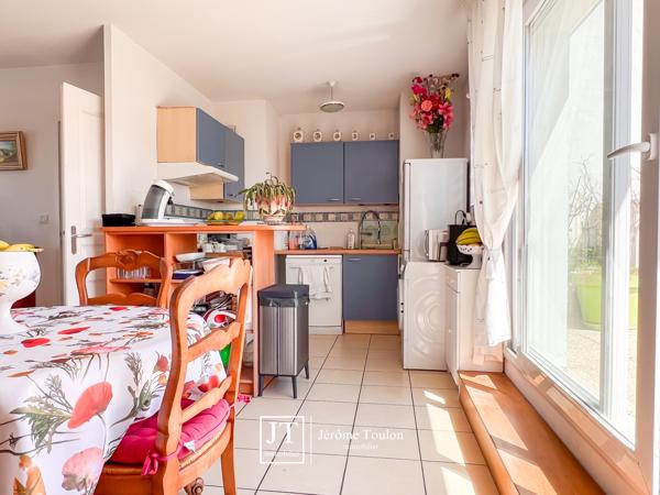 Appartement
                                                                                                                                                                                                                                                                                                                        4 pièce(s)                                                                                                                                                                                                          3 chambre(s)                                                                                                                                                                                                          79  m²