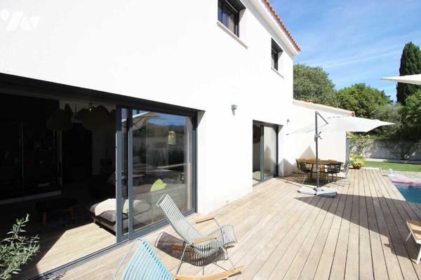 Magnifique villa de 134 m2 hab. sur 2 niveaux (avec terrasse & piscine) aux 3 Lucs à Marseille (12e)