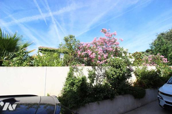 Magnifique villa de 134 m2 hab. sur 2 niveaux (avec terrasse & piscine) aux 3 Lucs à Marseille (12e)
