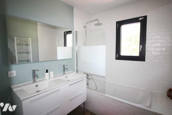 Magnifique villa de 134 m2 hab. sur 2 niveaux (avec terrasse & piscine) aux 3 Lucs à Marseille (12e)