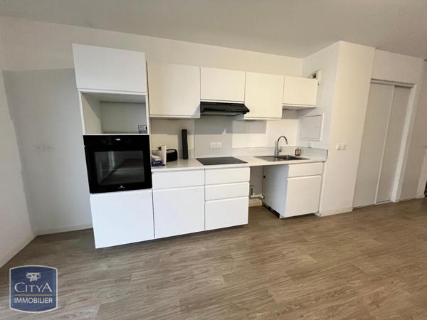 Appartement à louer 3 pièces 75.41m² Angers (49000)