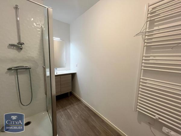 Appartement à louer 3 pièces 75.41m² Angers (49000)