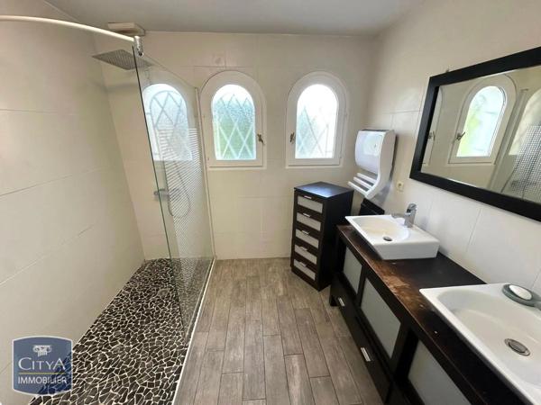 Maison à louer 5 pièces 154.12m² Saint-Jean-d'Illac (33127)