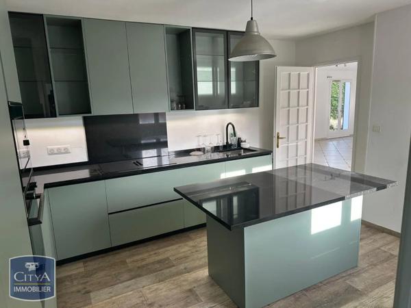 Maison à louer 5 pièces 154.12m² Saint-Jean-d'Illac (33127)