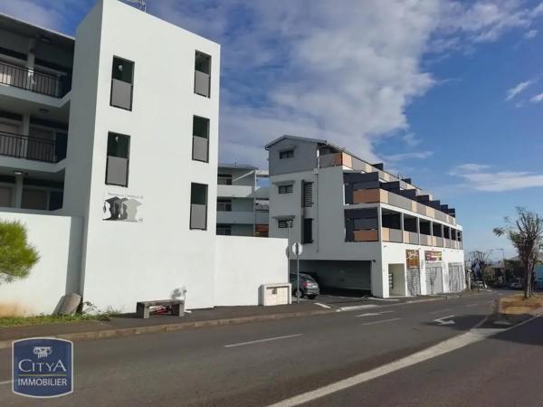 Appartement à louer 1 pièce 24.28m² Saint-Pierre (97410)