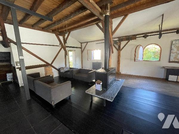 À vendre : Ancien moulin à eau entièrement rénové – Charme et volumes exceptionnels