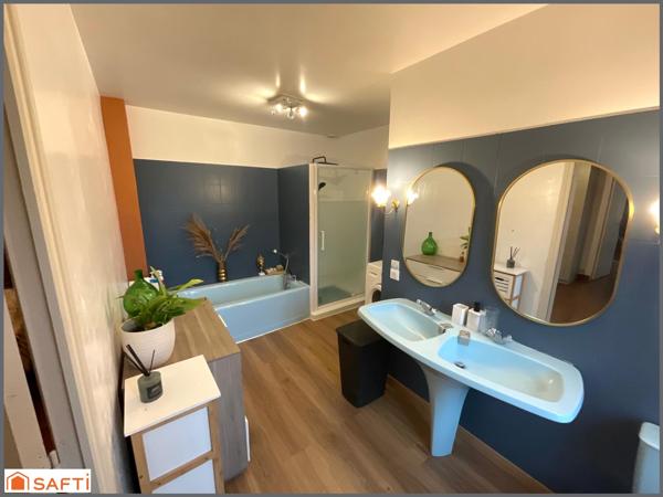 Maison de village avec jardin