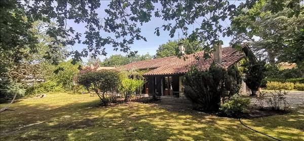 Maison à vendre |  Saint-Jean-d'Illac |  5 pièces | 112 m²