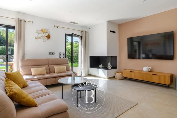 Hyères, Villa  136 m² à vendre
