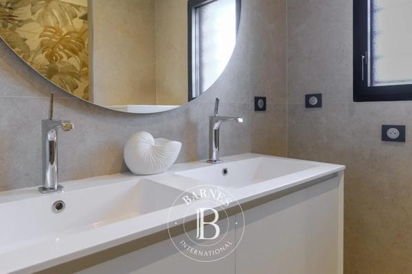 Hyères, Villa  136 m² à vendre