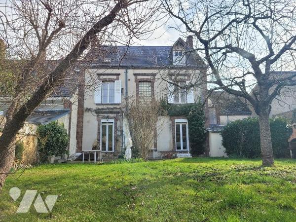 MAISON DE VILLE 5 CHAMBRES GARAGE