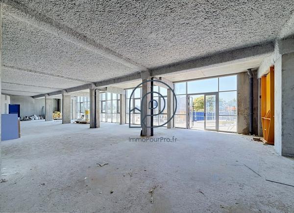 Dunkerque – Bureaux neufs face mer | 941 m² divisibles dès 400 m² | Marina | À vendre