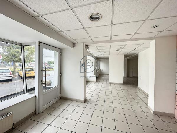 Rez-de-chaussée à vendre idéal profession libérale, agence, PME