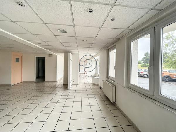 Rez-de-chaussée à vendre idéal profession libérale, agence, PME