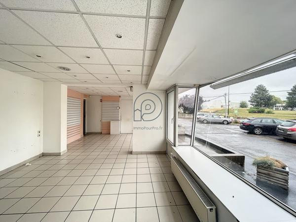 Rez-de-chaussée à vendre idéal profession libérale, agence, PME