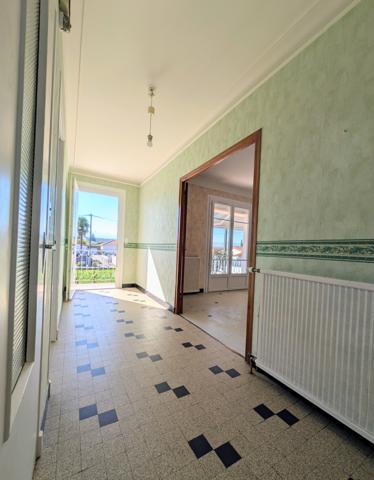 Aureilhan (65800) Maison traditionnelle - grande terrasse plein sud.