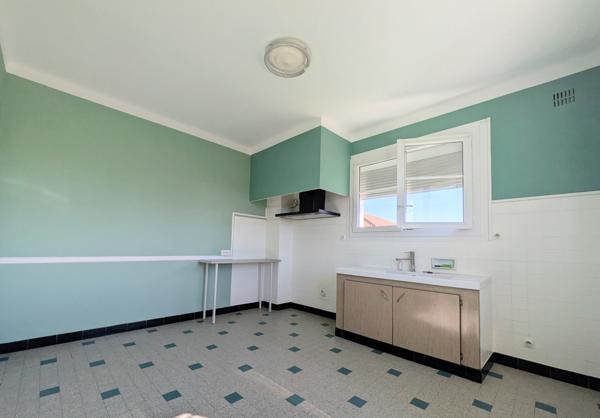 Aureilhan (65800) Maison traditionnelle - grande terrasse plein sud.