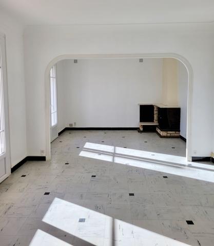 Aureilhan (65800) Maison traditionnelle - grande terrasse plein sud.