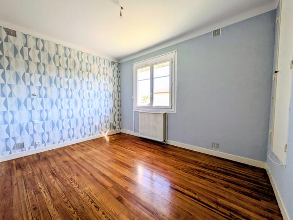 Aureilhan (65800) Maison traditionnelle - grande terrasse plein sud.