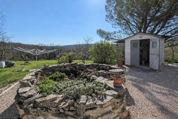 Vente                                                      Maison
                        
                     6 pièces                      165 m2                     à Salviac