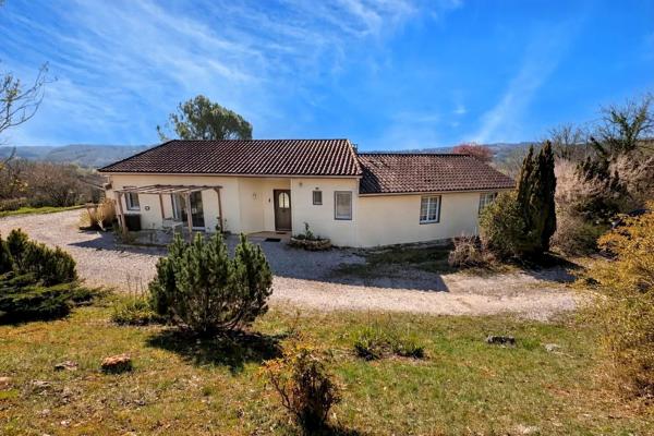 Vente                                                      Maison
                        
                     6 pièces                      165 m2                     à Salviac
