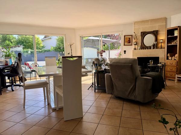 Acheter une maison familiale à Bordeaux Cauderan 4 chambres Jardin Piscine
