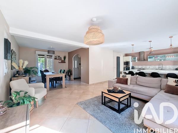 Maison à vendre 6 pièces 112 m² Brie-Comte-Robert