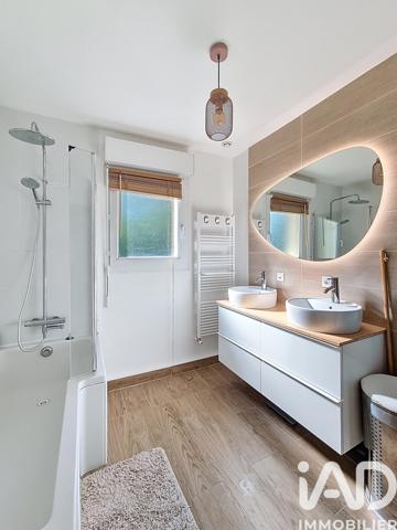 Maison à vendre 6 pièces 112 m² Brie-Comte-Robert